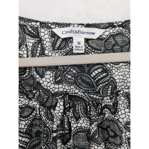 Croft &‎ Barrow Floral Blouse M Black White Sleeveless Crewneck Layer Office Top - Picture 3 of 8